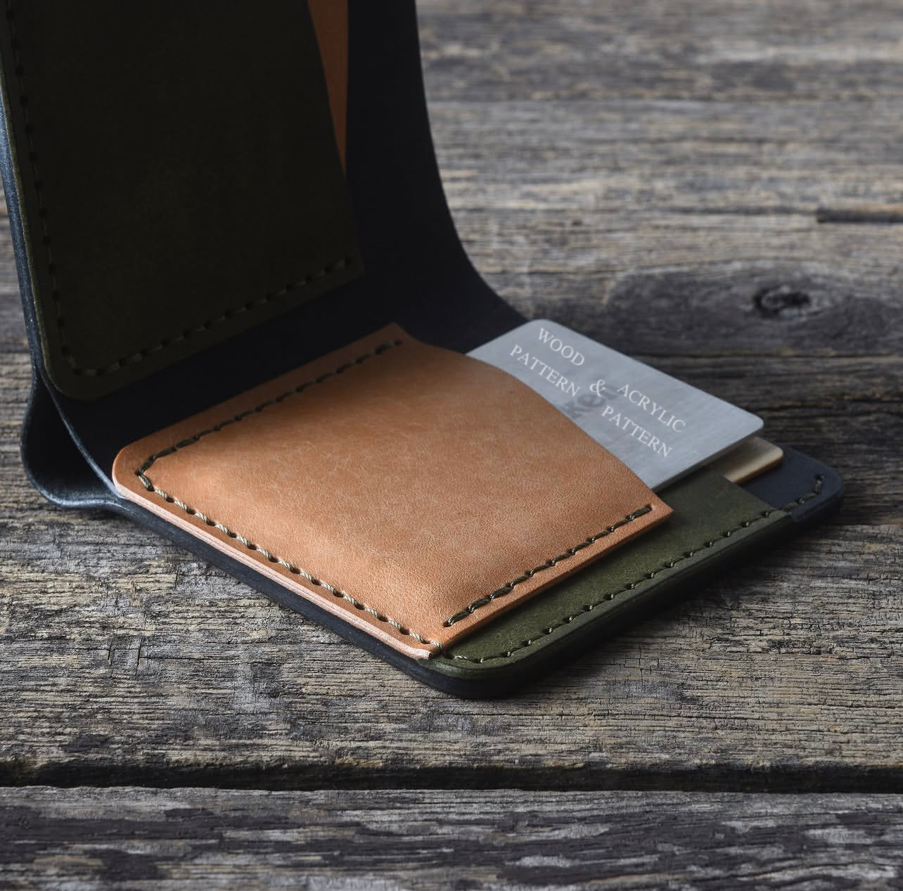 Bifold Leather Wallet Die Cutter – Veg-Tan Card Holder Pattern Tool, 10.5 x 10.5 cm Finished Size